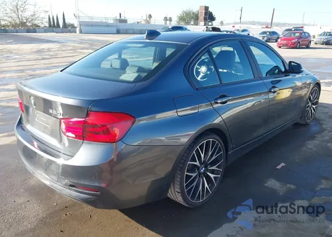 2016 BMW 320I z USA, uszkodzony, nr VIN WBA8E1G57GNT38095